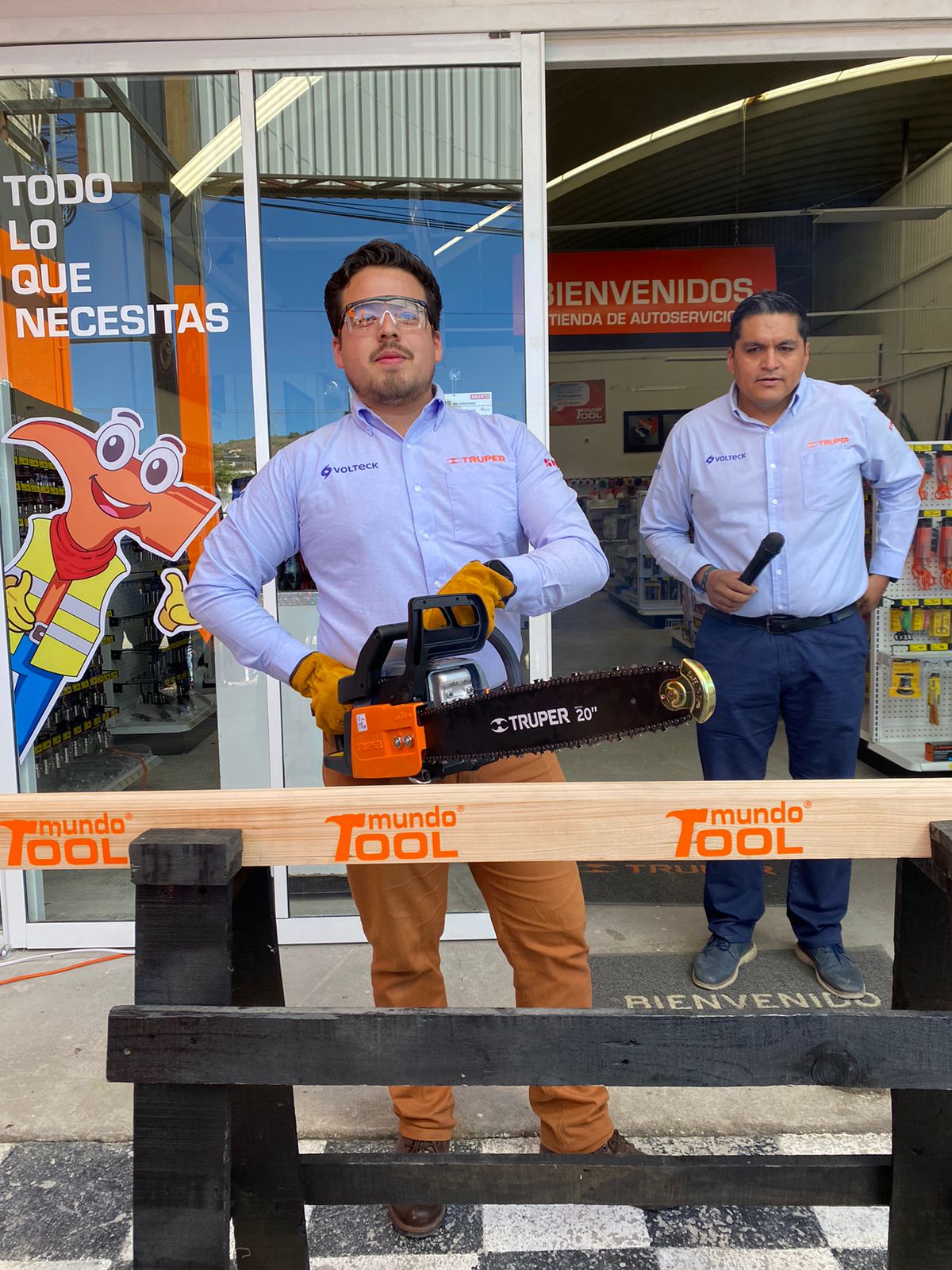 Inauguración de la sucursal 13 de Mundo Tool Ferreterías en Pachuca. (Adamary Arriola)