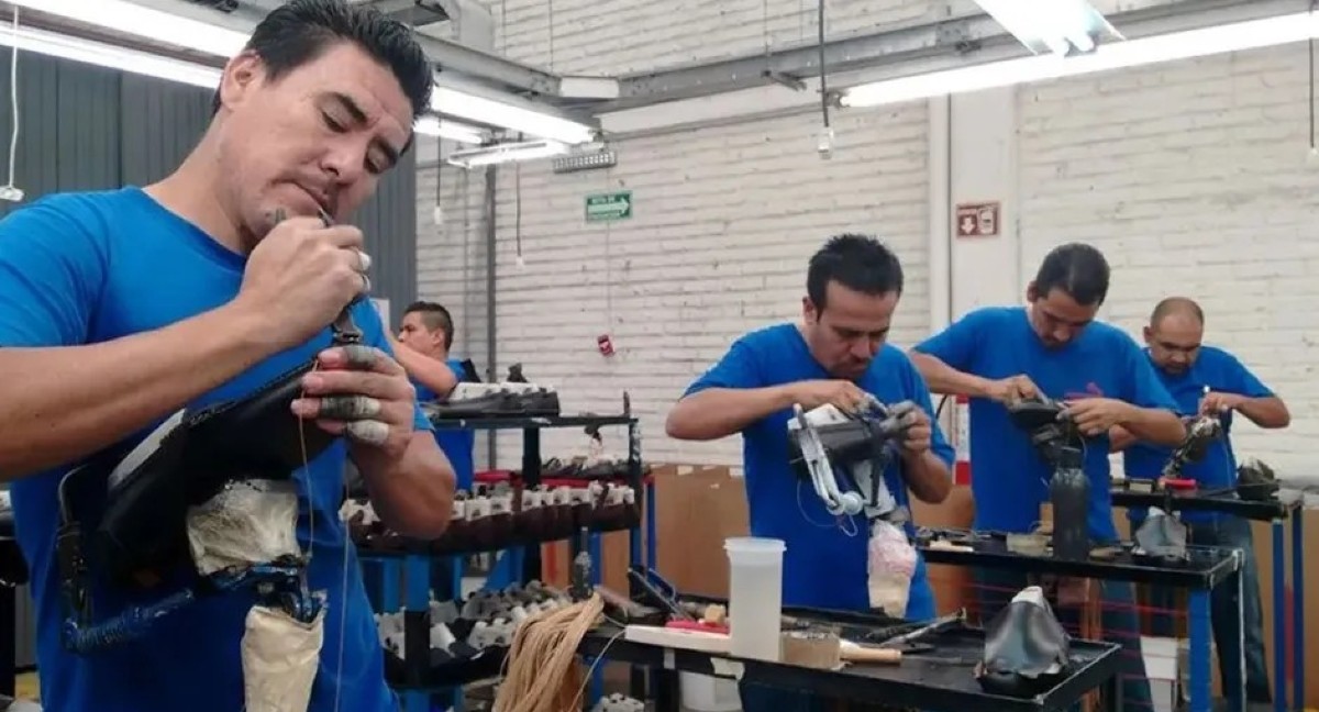 Casi-30 mil-empleos formales recuperados en León | Especial