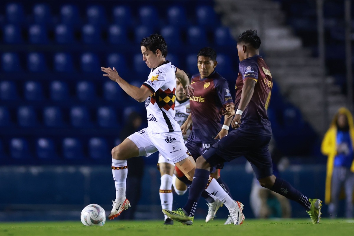 Leones Negros buscará remontar el marcador ante Atlante para avanzar a la Final del Apertura 2023 (Imago 7)