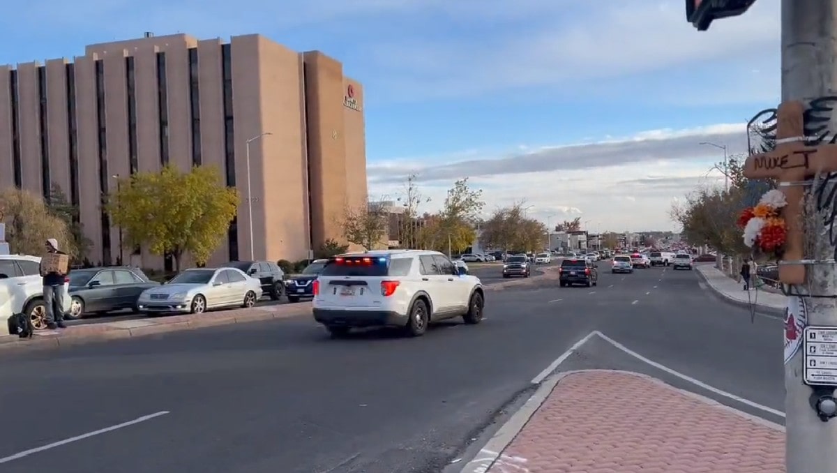 Los oficiales de la APD respondieron rápidamente a un informe de un disparo. (Captura)