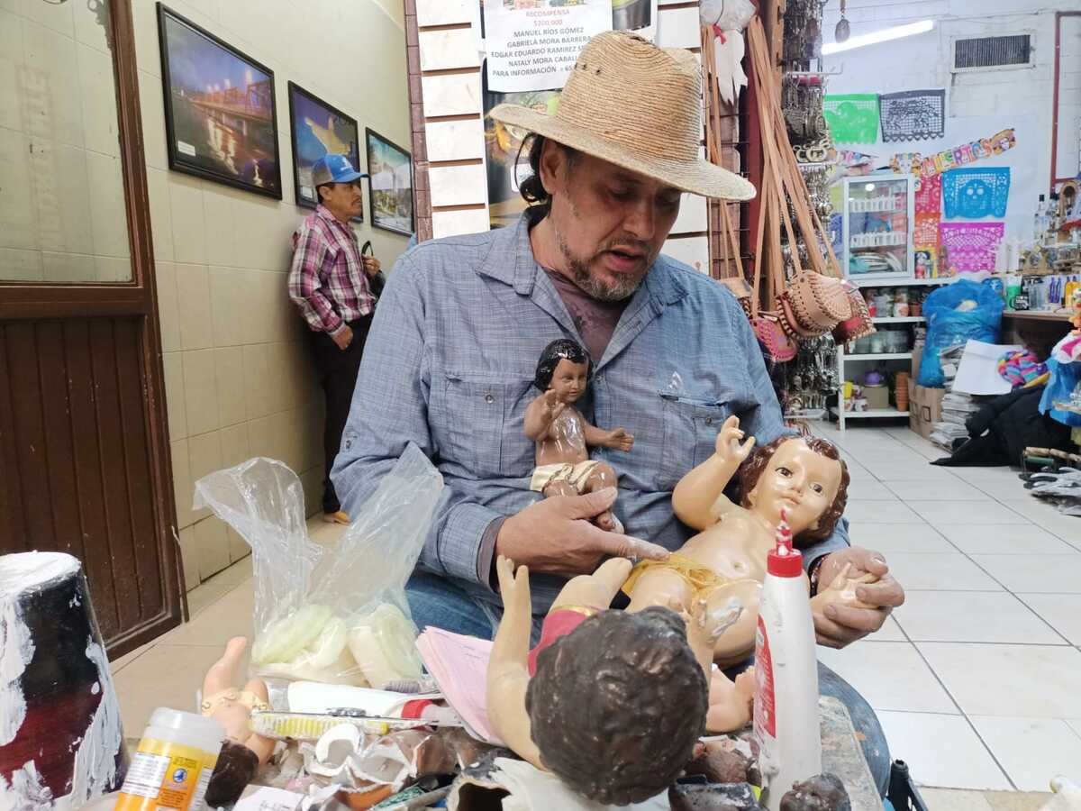 Desde hace 12 años, Armando tiene su establecimiento en el Mercado Juárez. | Especial