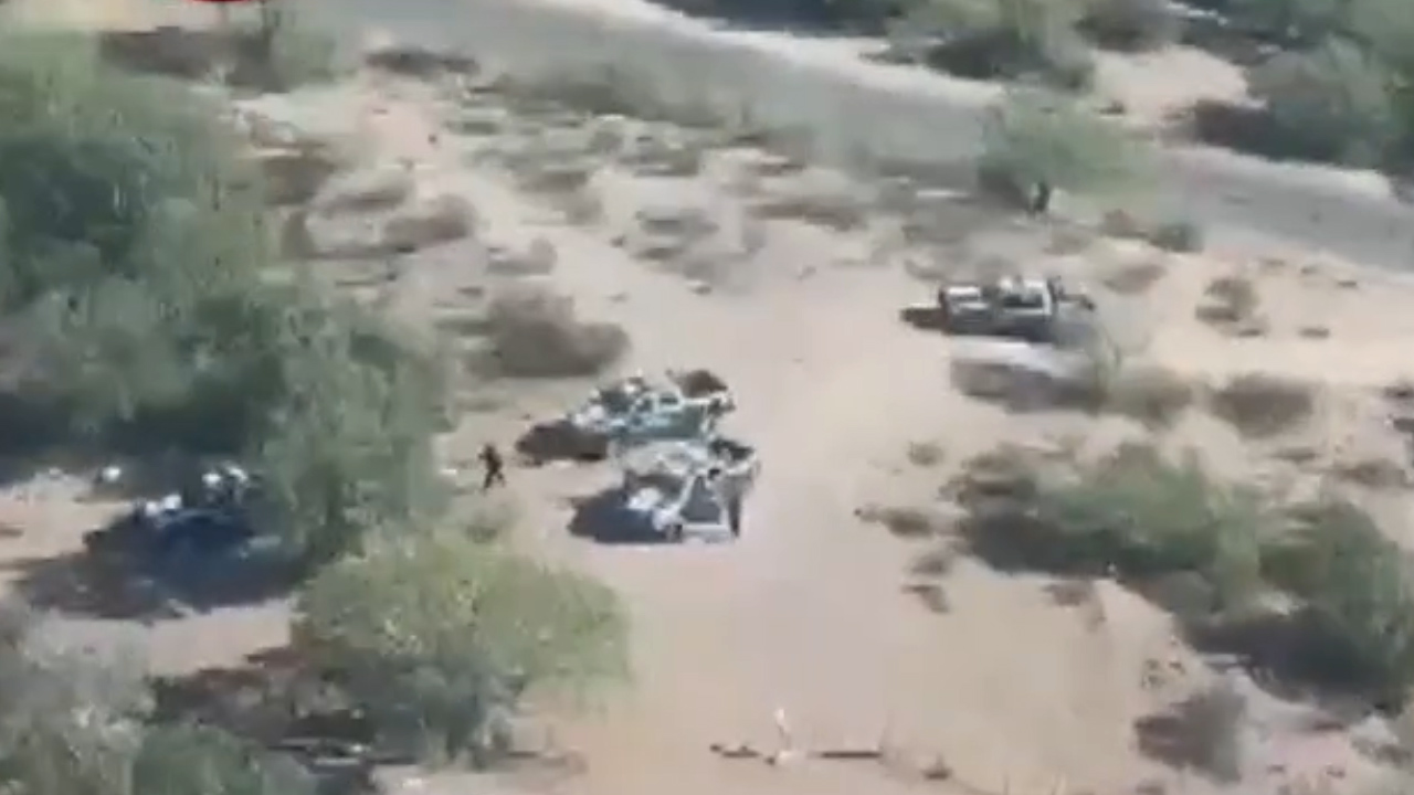 Aseguran 14 vehículos tras enfrentamiento en Nogales, Sonora
