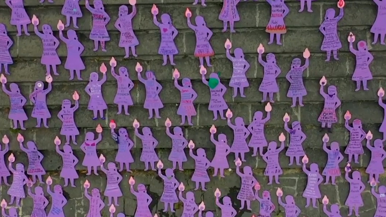 Colectivos feministas recuerdan a víctimas de feminicidios en CdMx previo a marcha del 25N