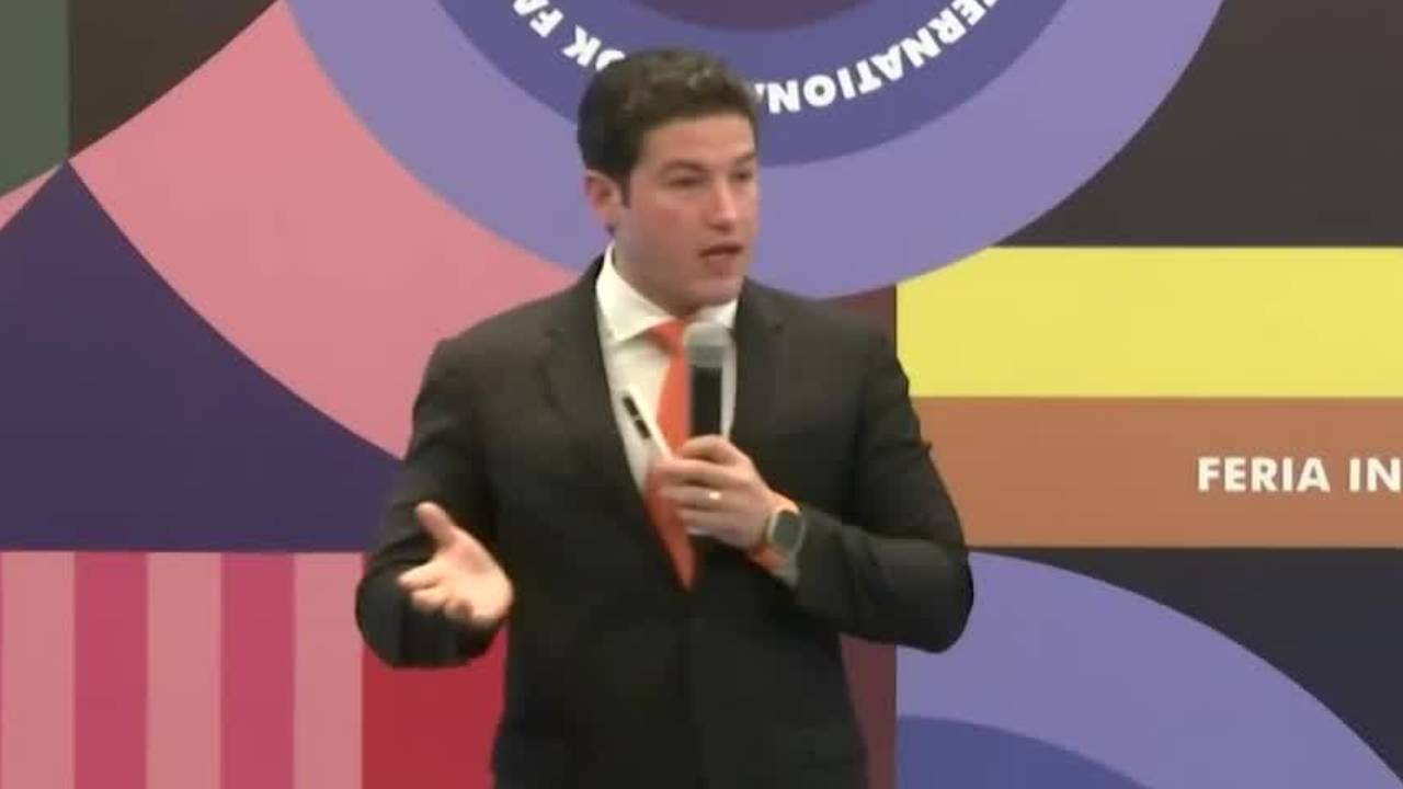Samuel García ofrece detalles de su libro crítico 'Federalismo mexicano' en Jalisco