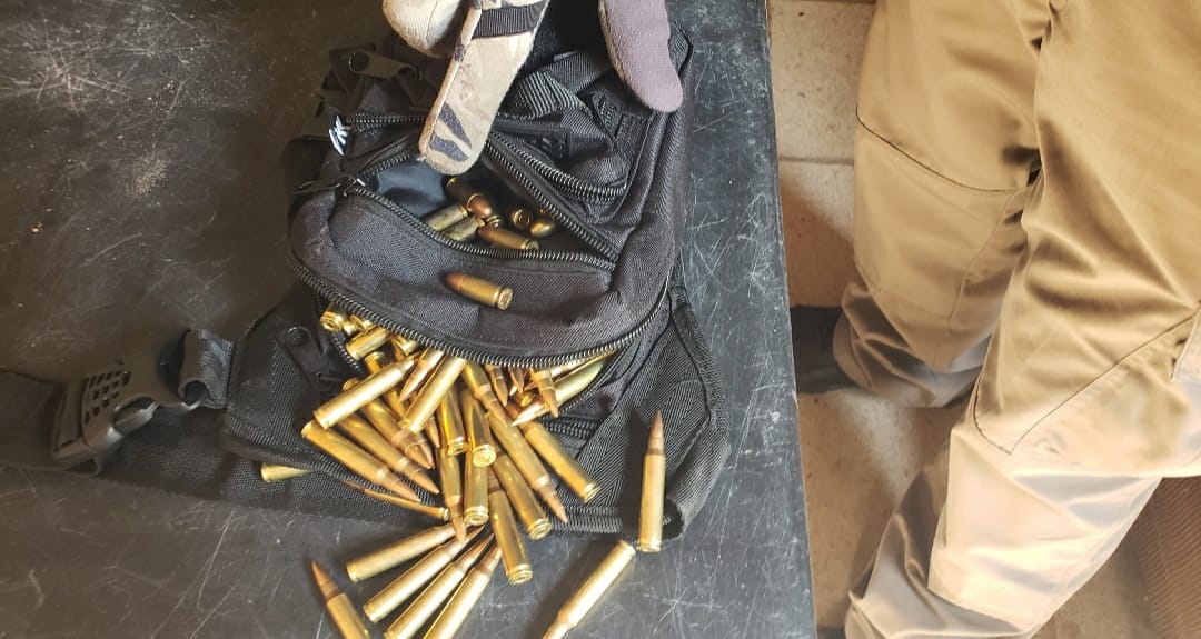 Cartuchos de arma de fuego.