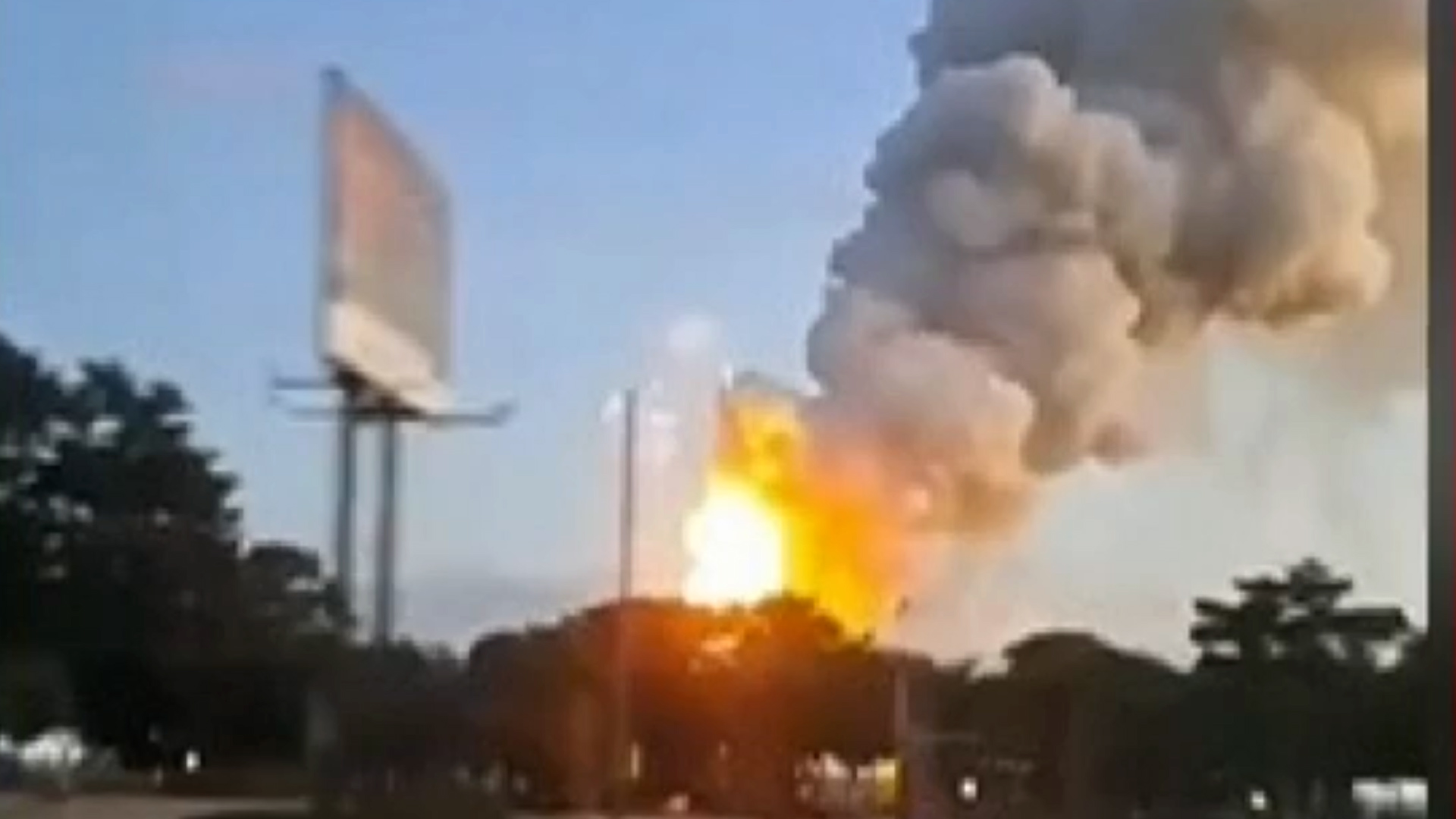 Explota polvorín en carretera de Yucatán; lo atribuyen a negligencia