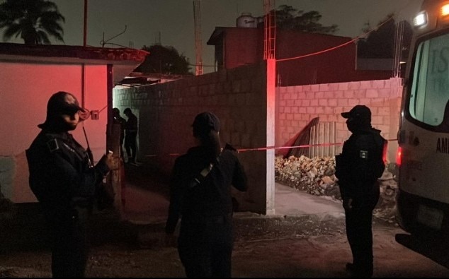 Elementos de seguridad se movilizaron al lugar donde fue reportado el feto. | Especial