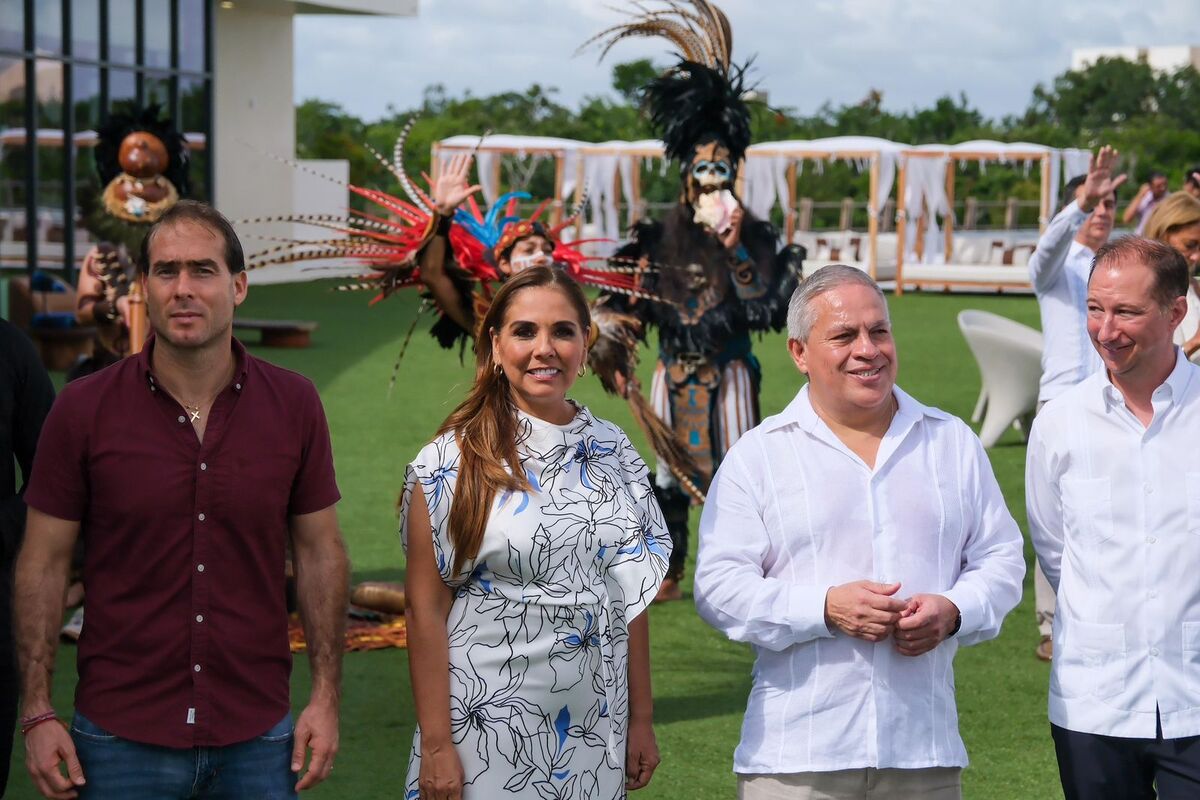 Mara Lezama corta listón del Hotel Secrets Tulum Resort & Beach Club | Corresponsal