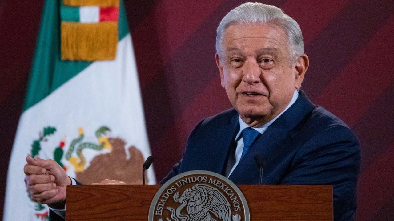 Oposición a ratificación de Ernestina Godoy, un asunto de cúpulas: AMLO