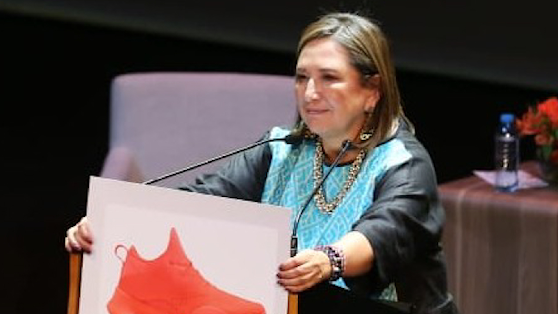 "¿A mí qué?": Xóchitl Gálvez celebra suspensión de cuenta de X de Fox