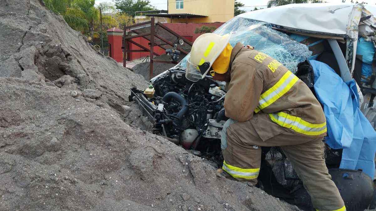 Accidente en San Gabriel deja como saldo una persona fallecida y dos lesionados (Cortesía)