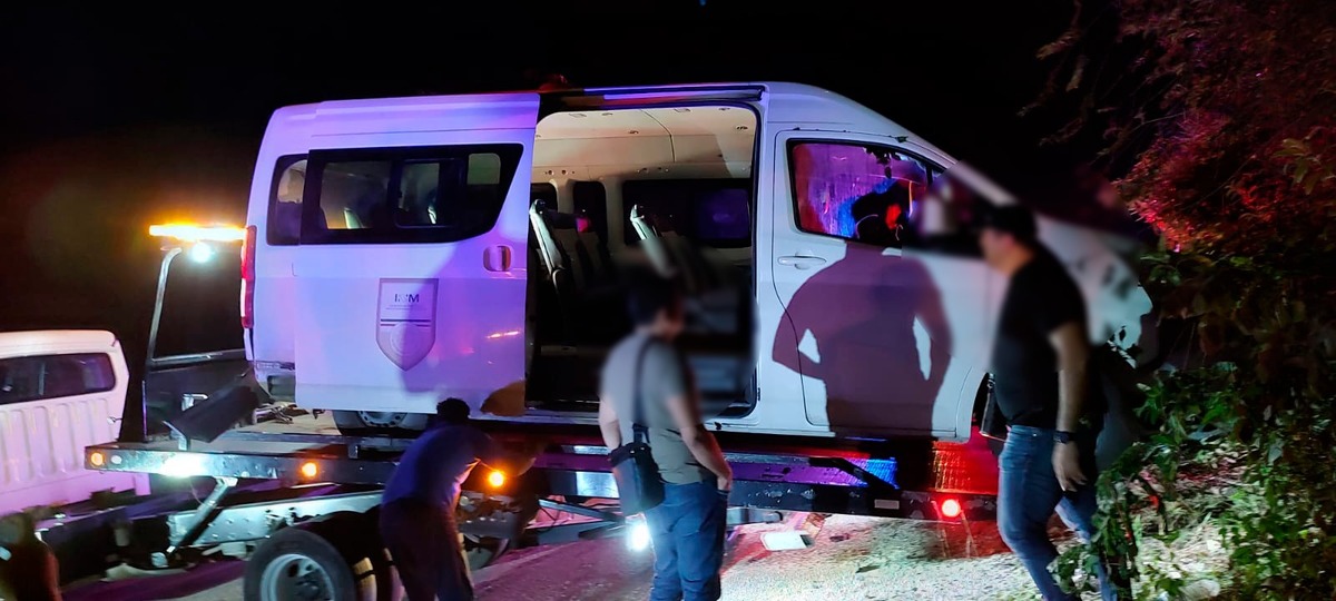 Rescatan a 4 hombres y 3 mujeres, empleados del INM, que fueron secuestrados mientras se dirigían al aeropuerto de Cancún. | Especial