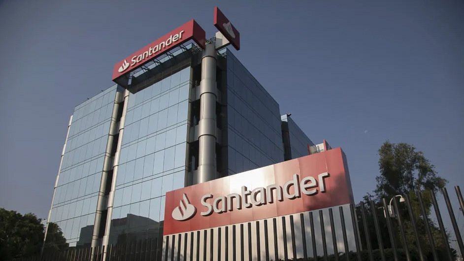 Santander es elegido como el mejor banco de España y BBVA como el mejor de América