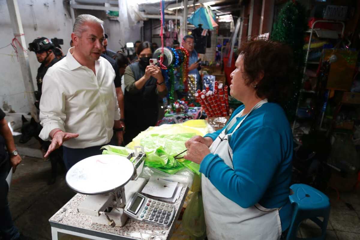 Sergio Baños pidió a la ciudanía no gastar dinero comprando pirotecnia (Jorge Sánchez)