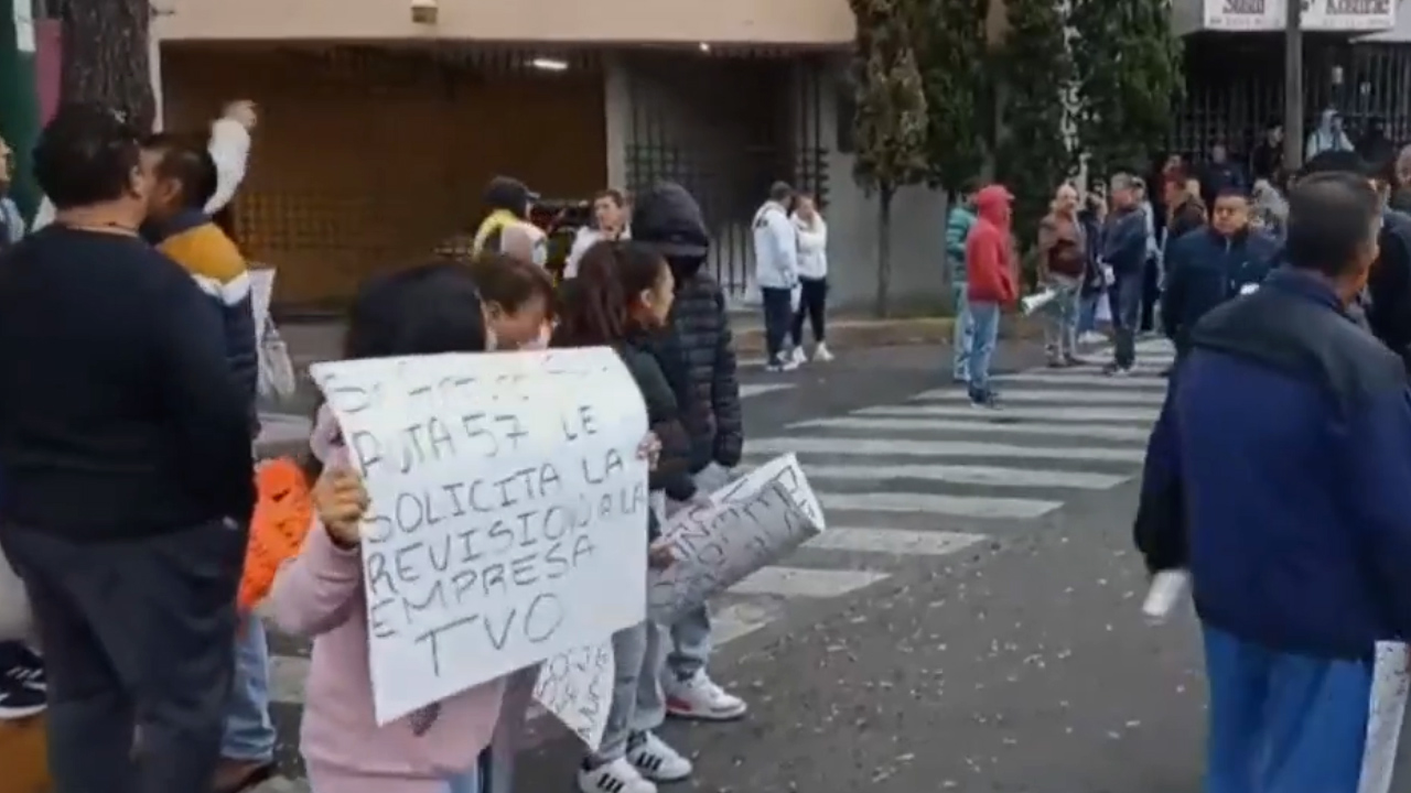 Transportistas realizan protestas en la Álvaro Obregón, CdMx