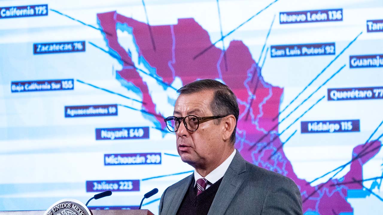 ISSSTE ha asignado 7 mil plazas de 11 mil 570 vacantes disponibles: director