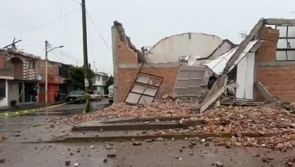 El techo de la iglesia se desplomó el domingo en San Luis Potosí. | Rocío López