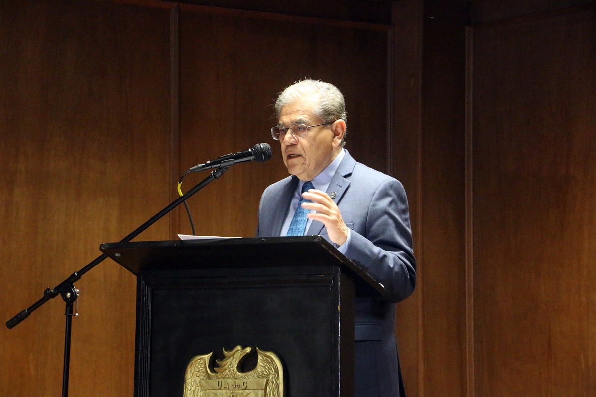 Salvador Hernández Vélez, rector de la UAdeC. | Especial