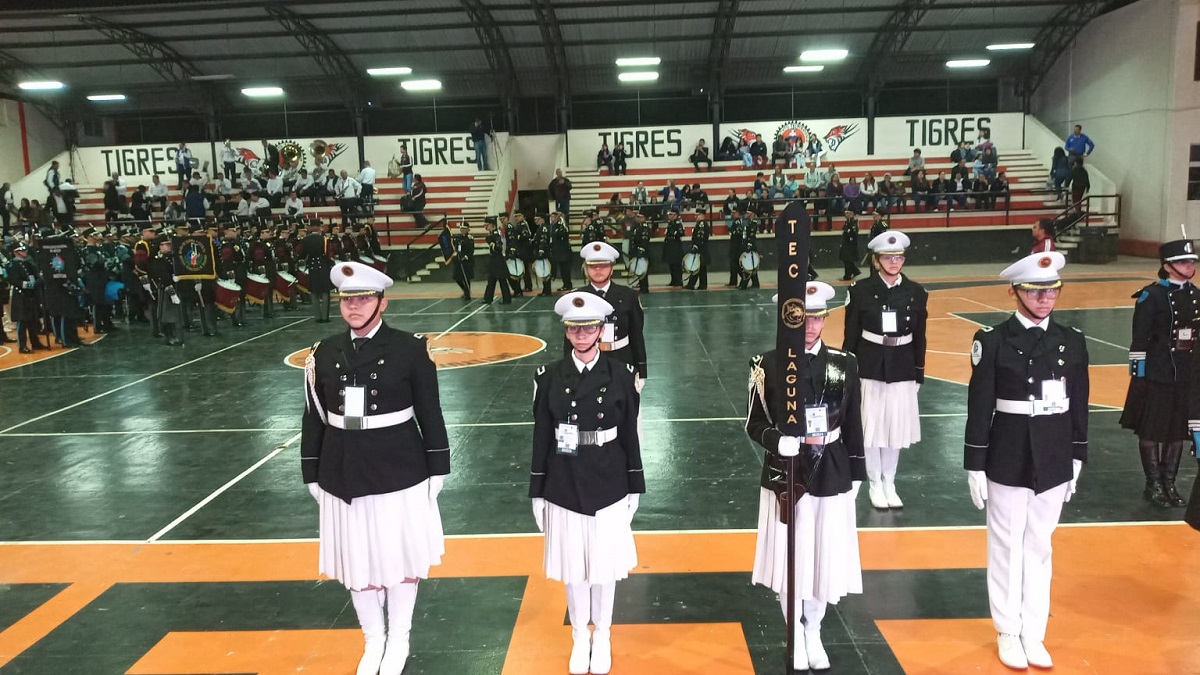 Escolta y Banda de Guerra del Instituto Tecnológico de La Laguna. (cortesía)