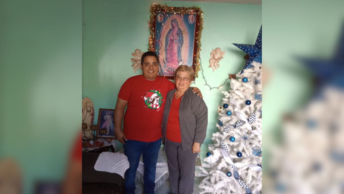 María Rodríguez y su hijo.