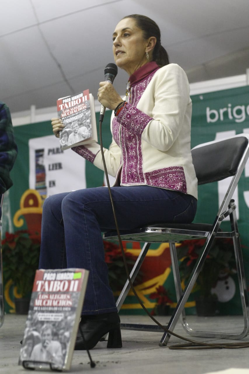 Claudia Sheinbaum presentó el libro autobiográfico de Paco Ignacio Taibo II