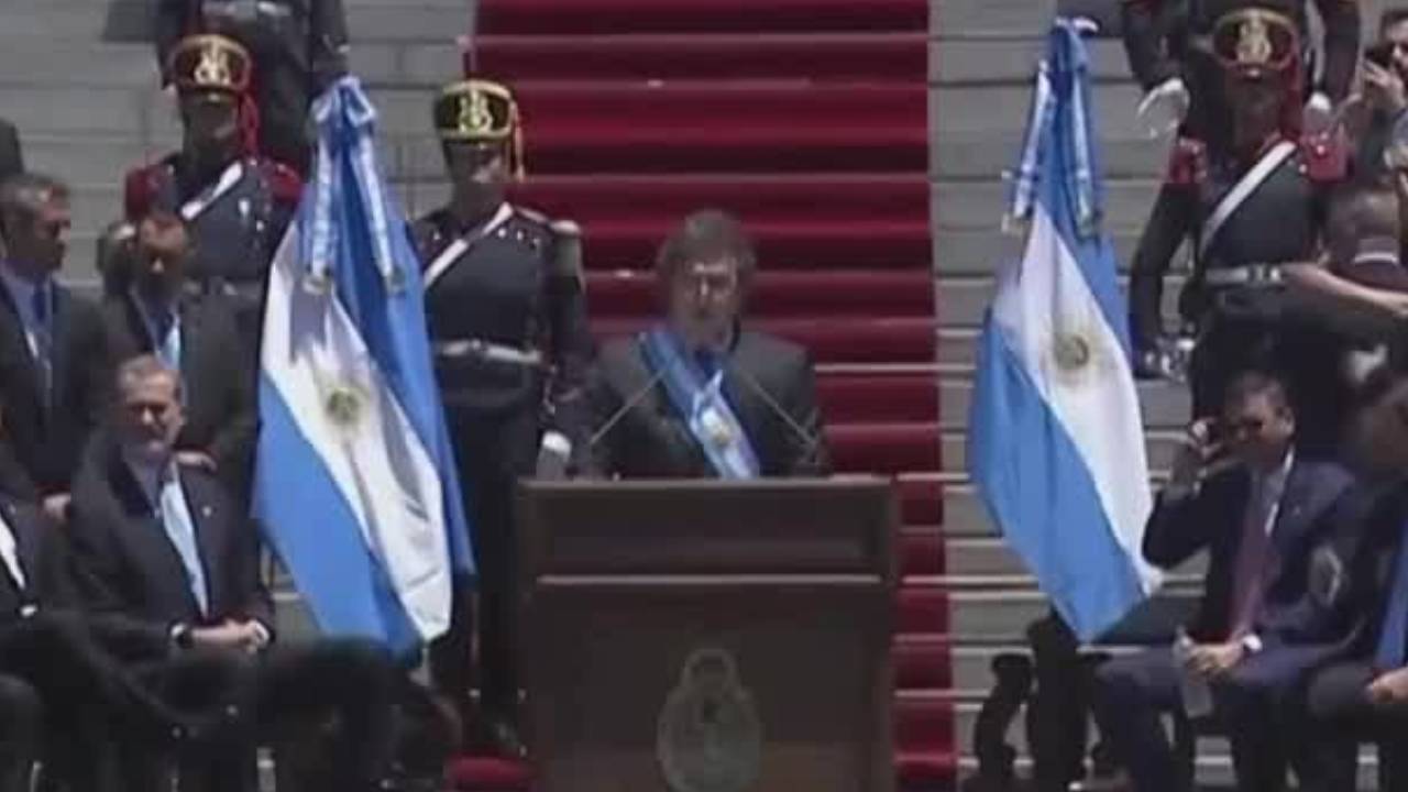 ¿Qué declaraciones realizó Javier Milei en su discurso tras asumir la presidencia?