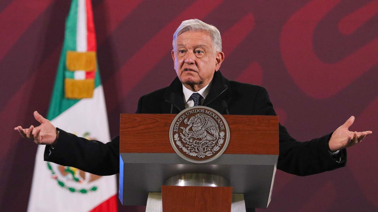 “Cretinos, descarados”, dice AMLO a ministros por frenar fideicomisos para Acapulco