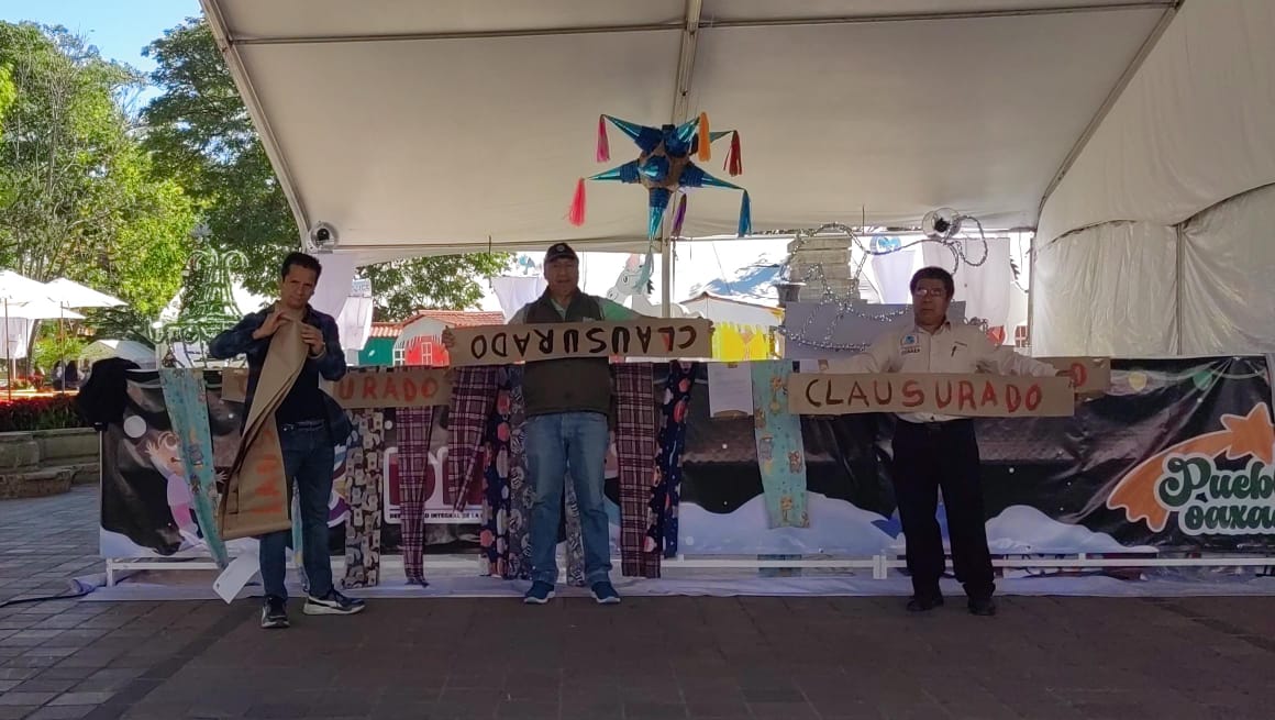 Los ecologistas "clausuraron" de forma simbólica la pista de hielo (Oscar Rodriguez)