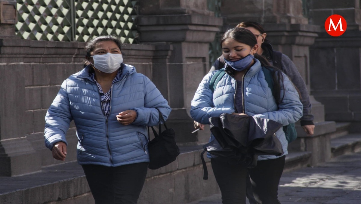 Alertan por descenso de termómetro a 4 grados Celsius en Puebla | Melanie Torres
