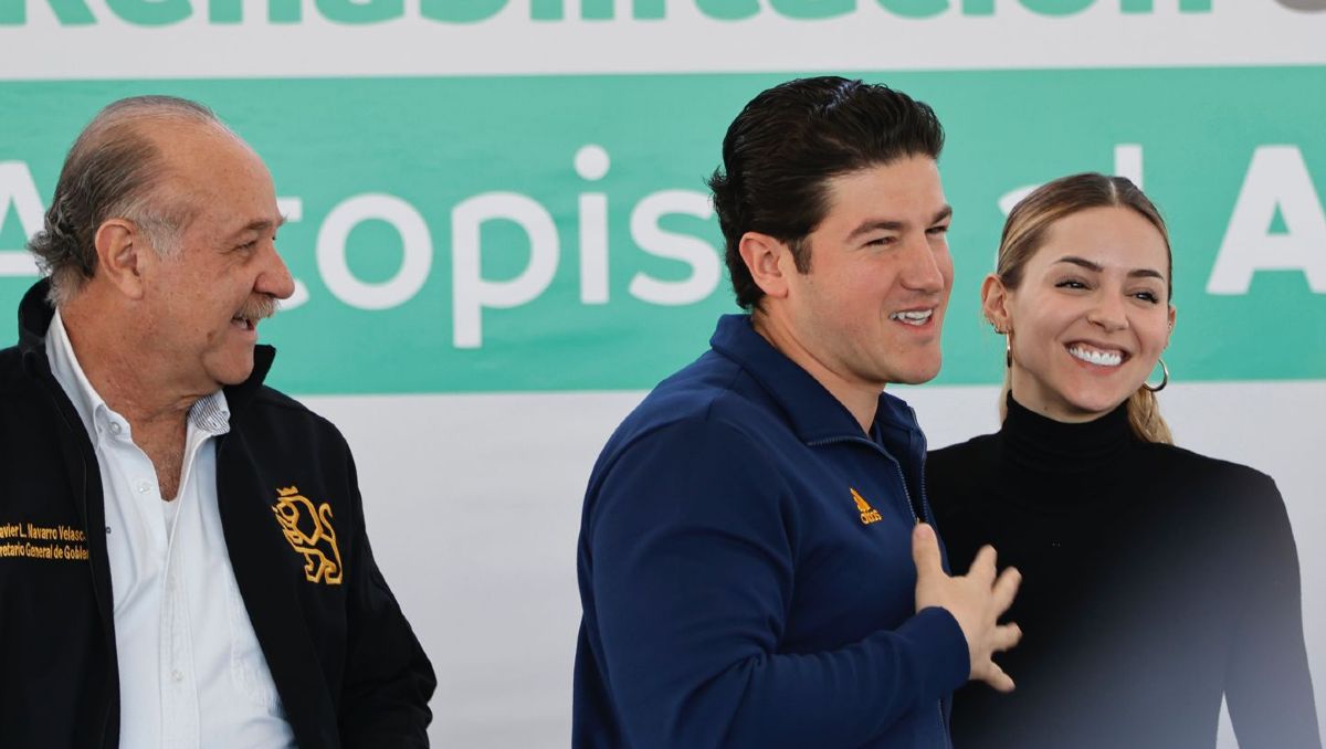 Javier Navarro, Samuel García y Mariana Rodríguez / Jorge López