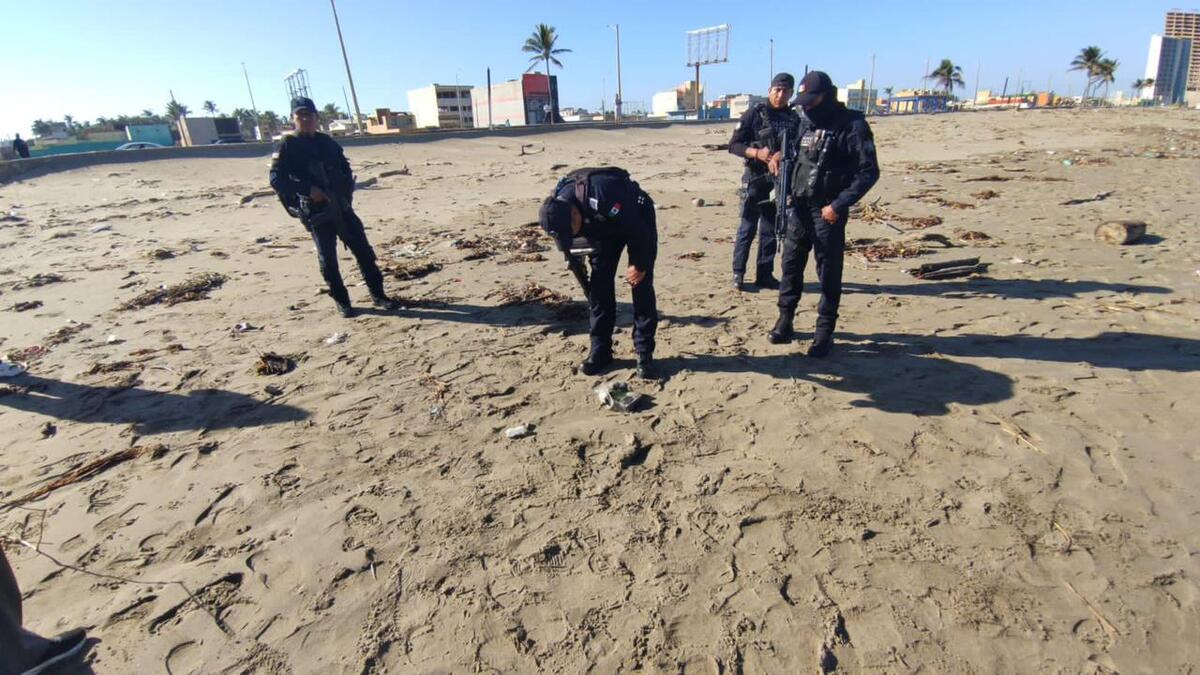 En Veracruz, localizan droga en playas de Coatzacoalcos.