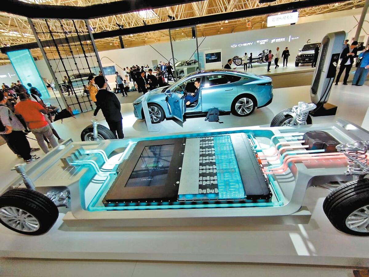 Los grupos asiáticos exportan cada vez más modelos de bajo costo a todo el mundo. Especial