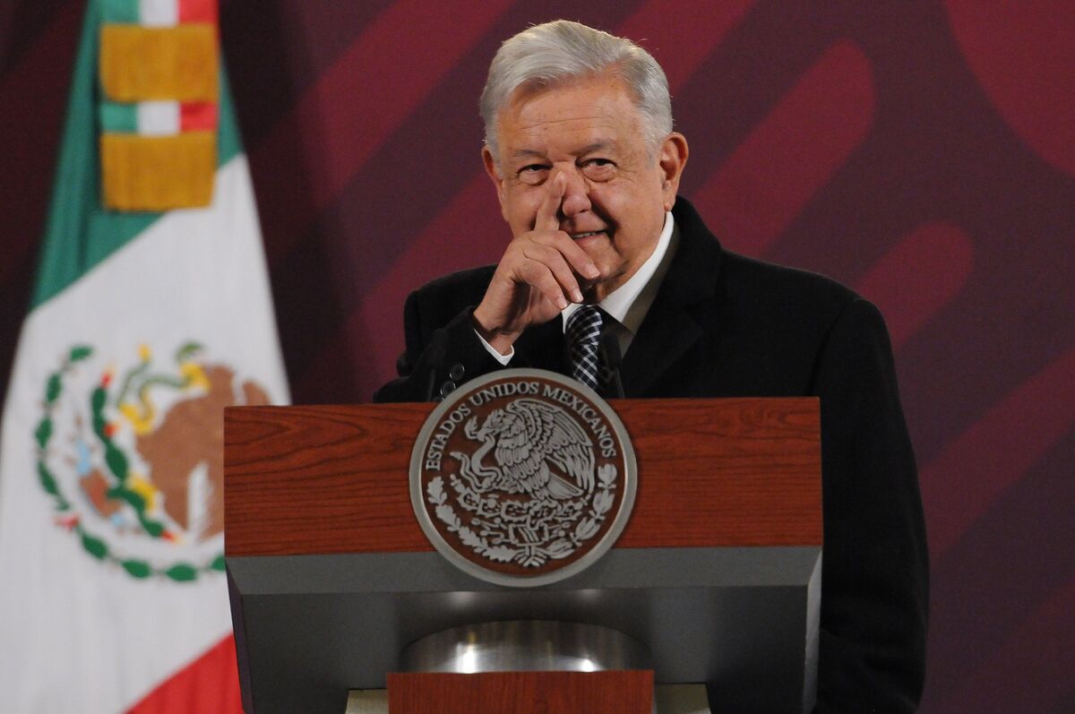 INE sanciona a AMLO por presunteamente llamar al voto | Cuartoscuro