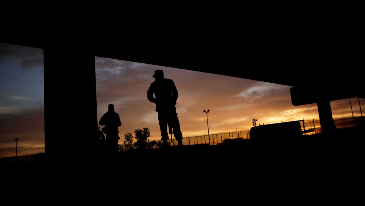 Ted Cruz indicó que fallidas políticas migratorias de los gobiernos de Texas y la Casa Blanca no deben obstaculizar el comercio. | Reuters