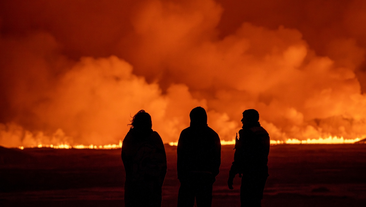Volcán en Grindavík, en Islandia hace erupción | AP