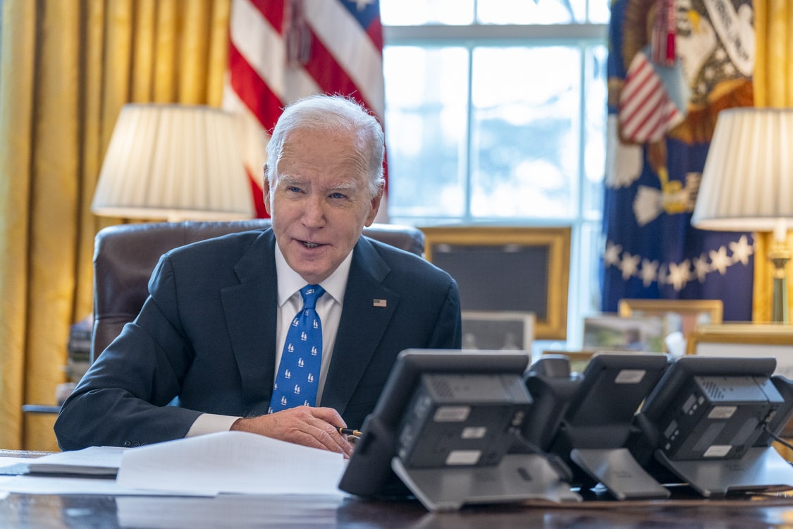 Joe Biden en llamada con el presidente López Obrador. (X)