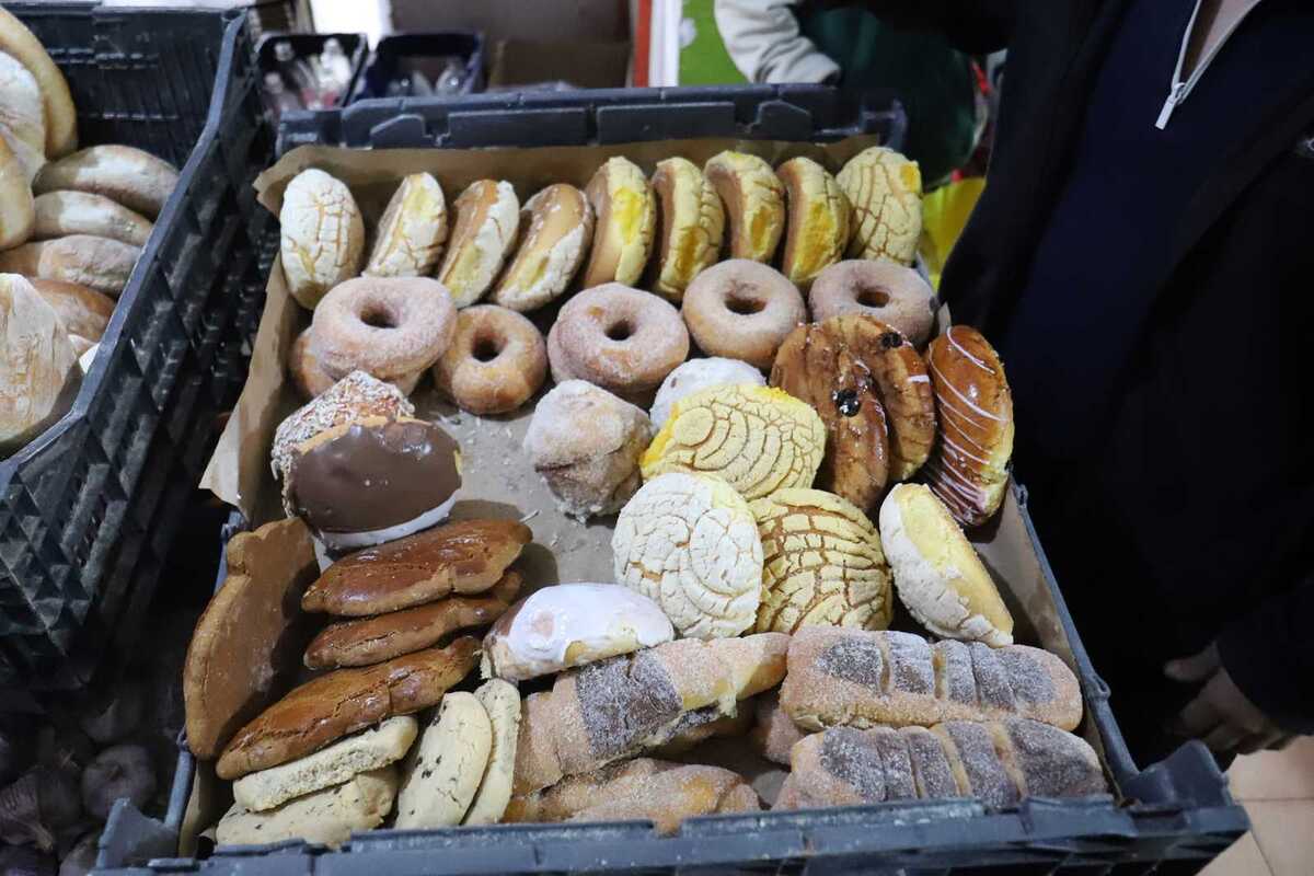 Laguneros consumen hasta 300 piezas de pan. (Rolando Riestra)