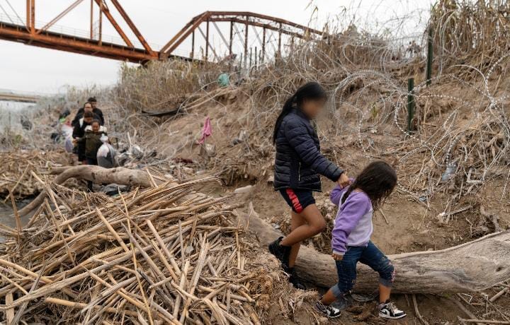 Personas de países del sur llegan a asilo de migrantes. (Foto: Especial)