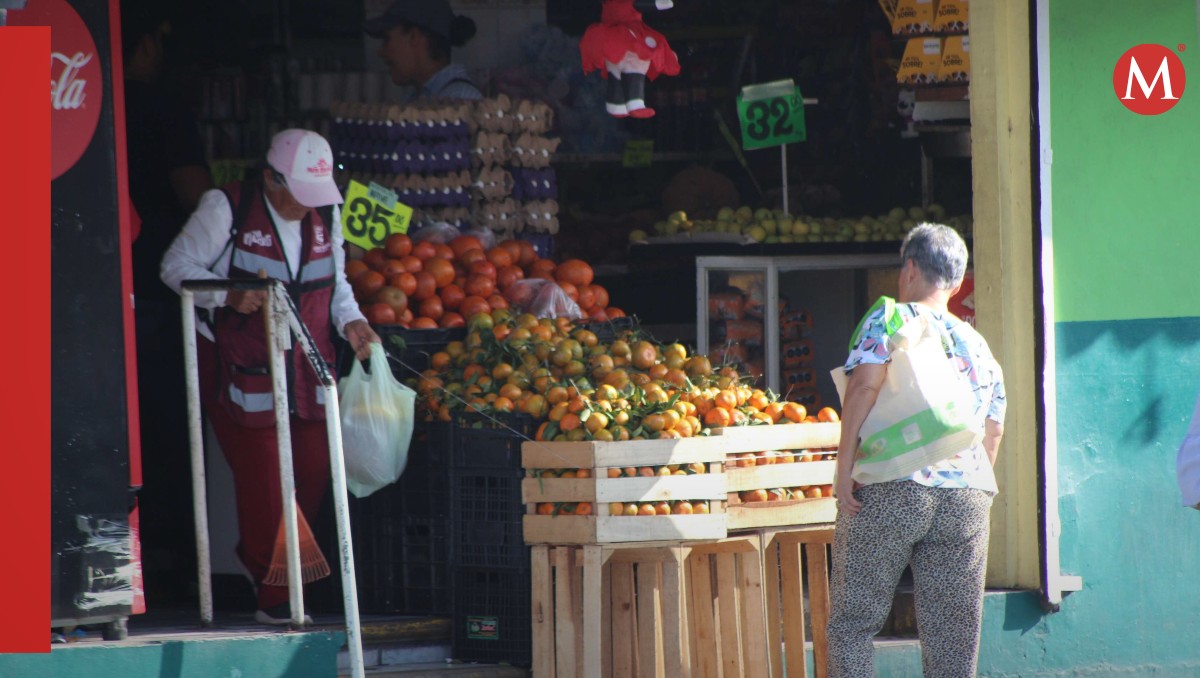 Venta de productos de la canasta básica en Tampico. (Sergio Sánchez)
