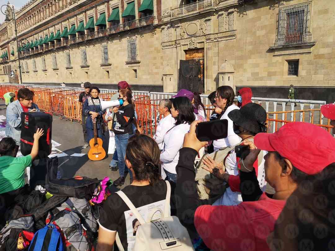Familiares de desaparecidos protestan.