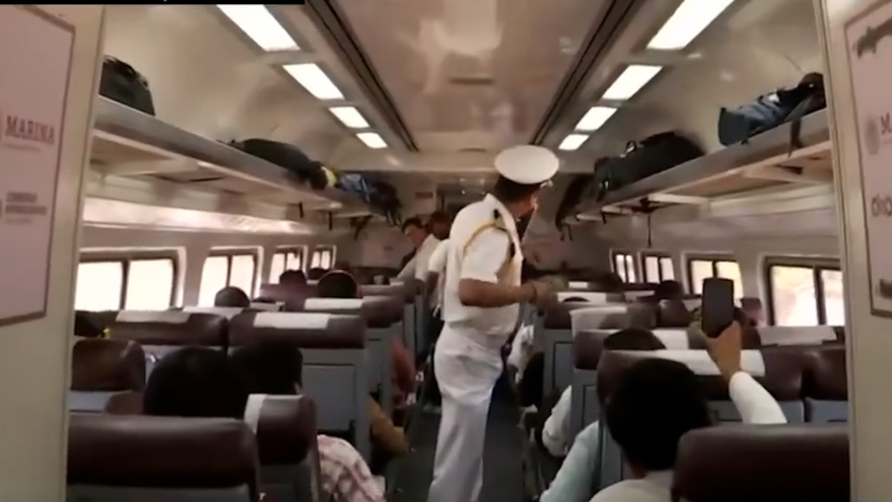 Inicia primer viaje del Tren Interoceánico en Oaxaca, contempla 5 estaciones hasta Coatzacoalcos