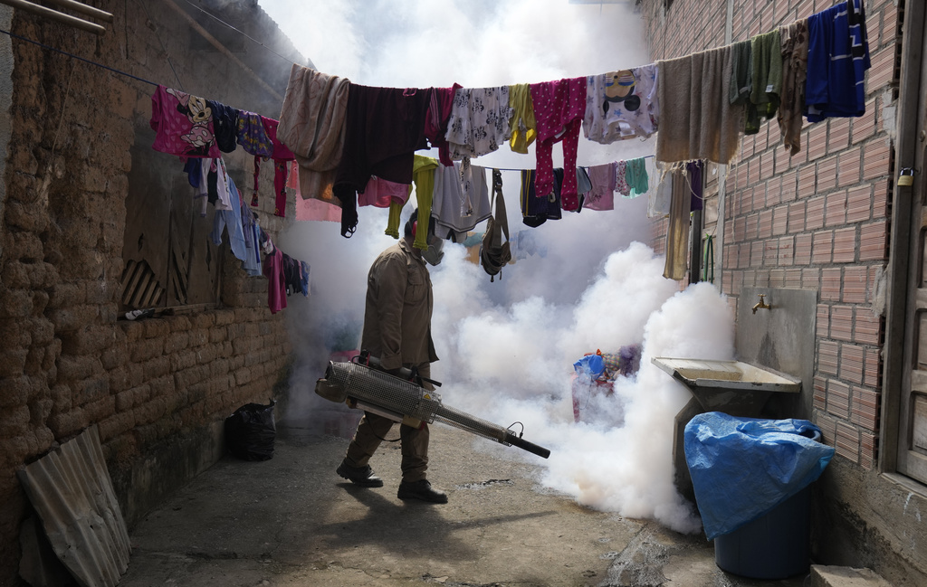 La OMS dijo que los casos reportados de dengue en el mundo se han multiplicado por 10con respecto a la generación anterior | Agencia AP