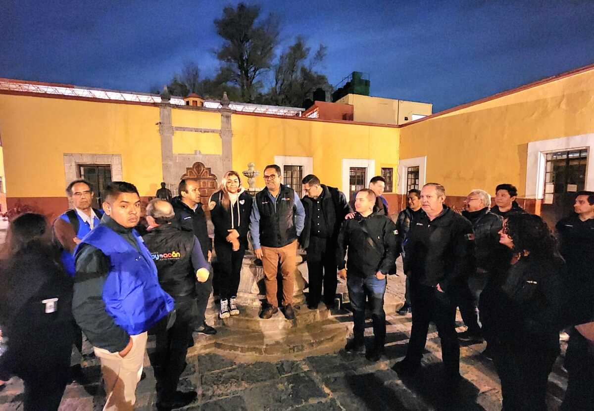 Mesas de diálogo entre autoridades y comerciantes de Coyoacán. (Especial)