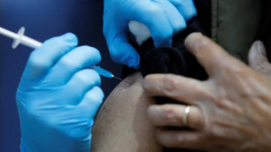 En los diferentes filtros de salud se han aplicado 20 mil vacunas contra el sarampión. (Especial)