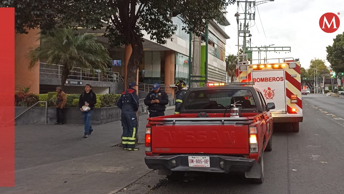 Incendio en Patio Universidad | Enrique Luna