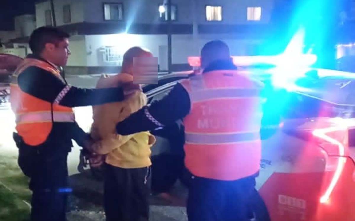 La unidad se encontraba estacionada al exterior de una casa. l Especial