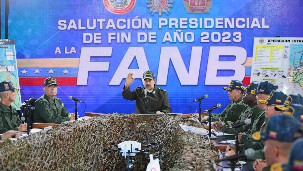 Maduro condenó la "amenaza del decadente, putrefacto, ex imperio del Reino Unido" | AFP