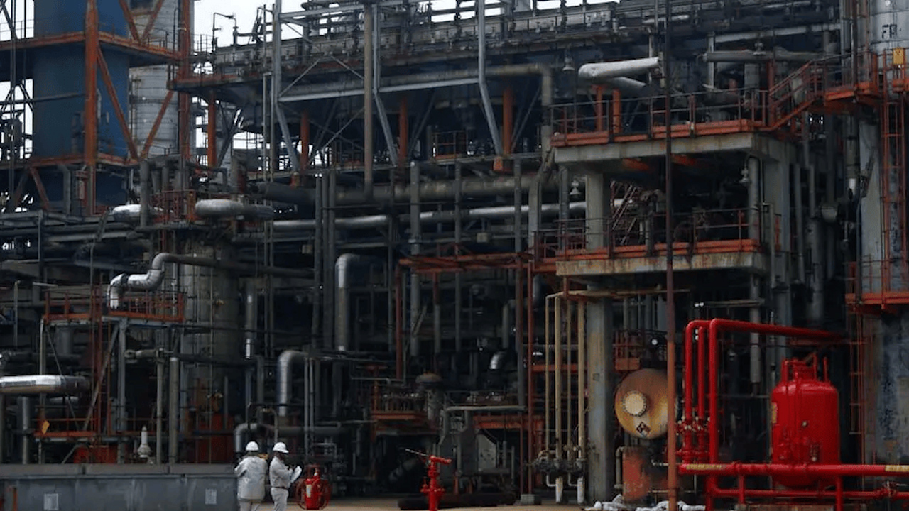 AMLO decreta expropiación de planta de hidrógeno de Refinería Tula