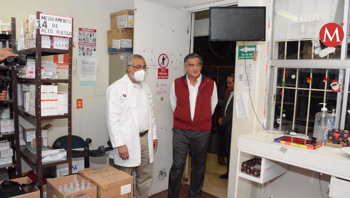 Américo Villarreal visita hospital de Ciudad Victoria. (Cortesía)