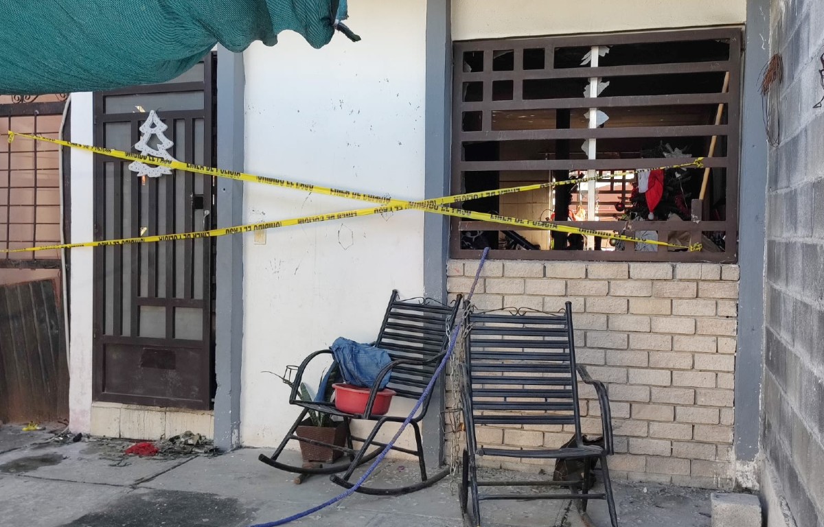 Al sitio acudieron elementos de Bomberos de Nuevo León. Foto: Agustín Martínez